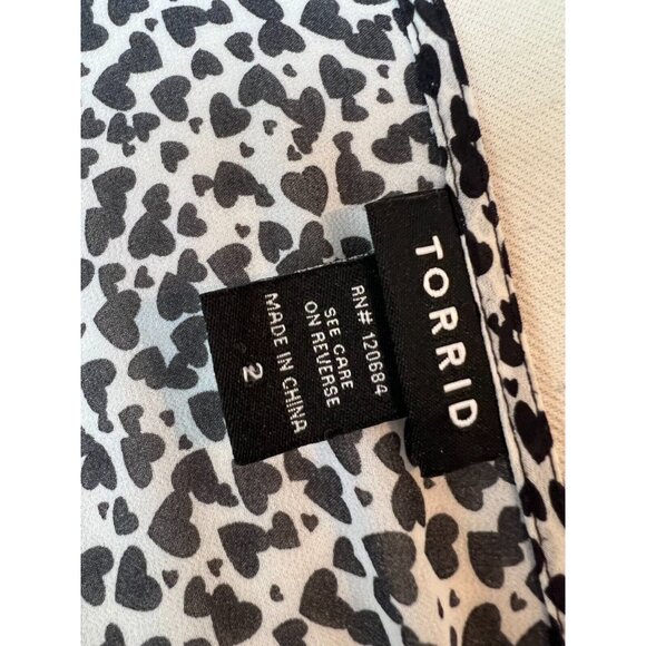 Torrid Plus Size Blouse 2X 2 Sheer long sleeve Hearts 10455965 Long Sleeve Shirt - Picture 3 of 12